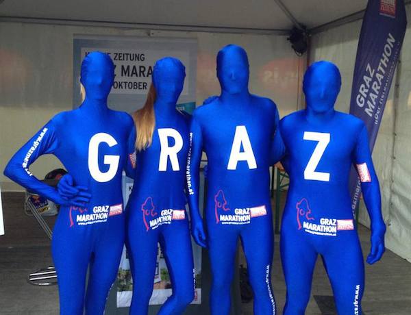 4 Morphsuits der kleinen Zeitung beim Graz Marathon 2013